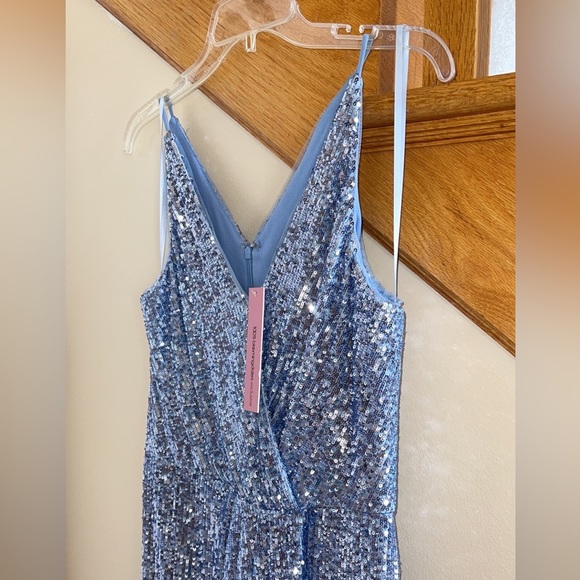 Aqua Women’s Formal Dress Size 8 Blue Allover Sequins Long Wrap Evening Gown NWT - Picture 12 of 13